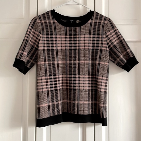 T Tahari Black Mist & Antique Dusk Pink Short Sleeve Sweater Sz S - Picture 5 of 6